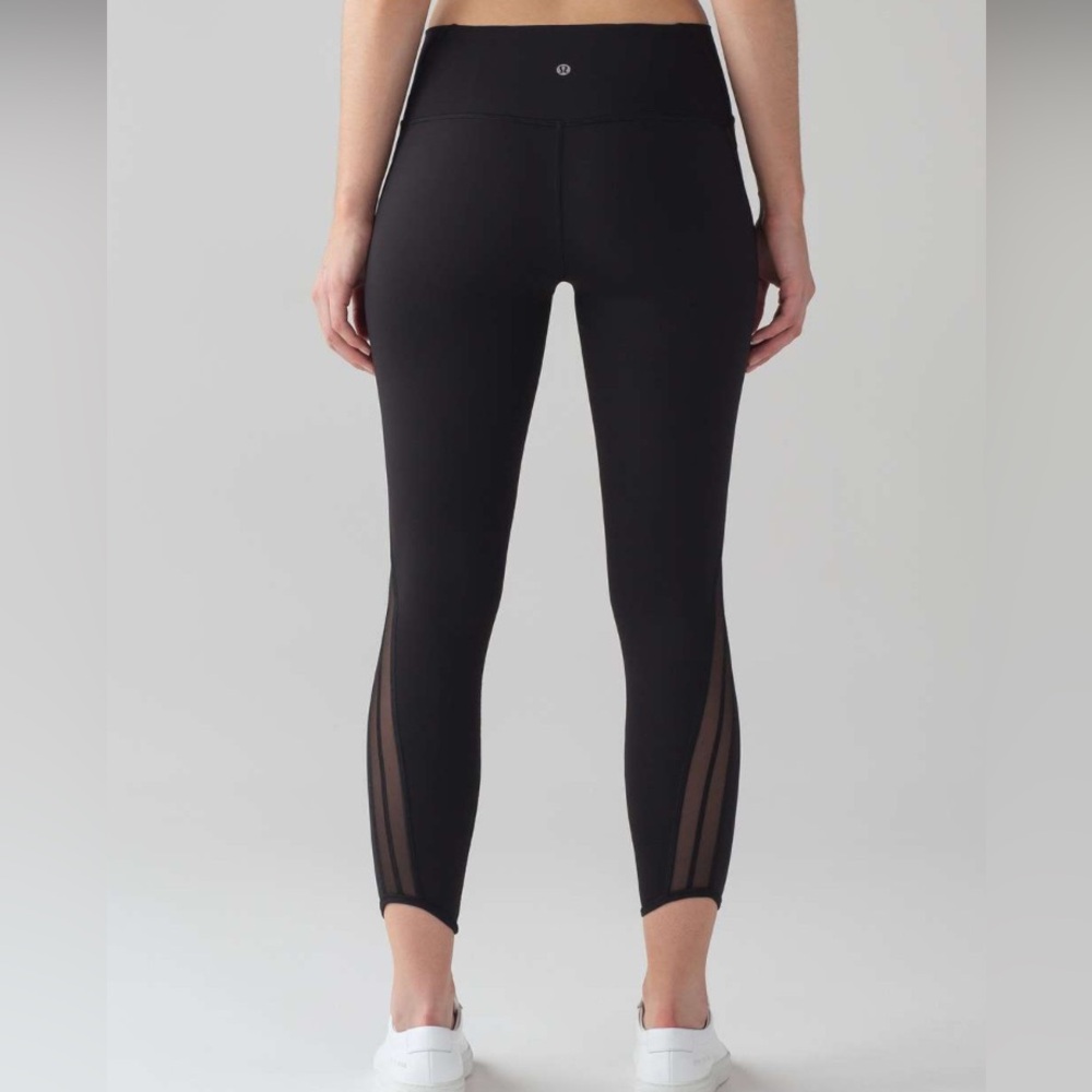 13. MSRP$118 Lululemon Sun Setter 7/8 Tight (25") Black Size 6
